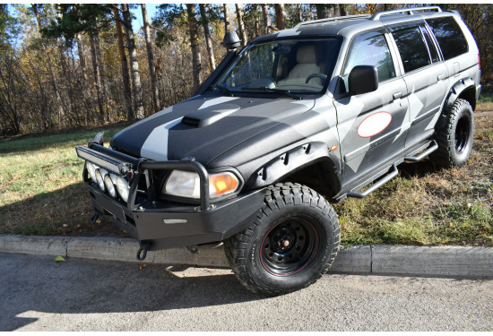 Расширители колёсных арок для Mitsubishi Pajero Sport I (1998-2007) (под силовой бампер)