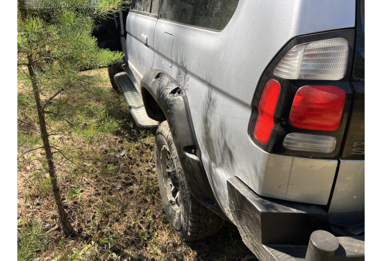 Расширители колёсных арок для Mitsubishi Pajero Sport I (1998-2007) (под силовой бампер)