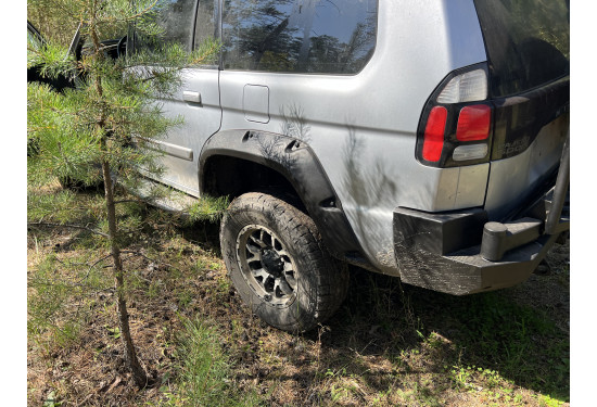 Расширители колёсных арок для Mitsubishi Pajero Sport I (1998-2007) (под силовой бампер)