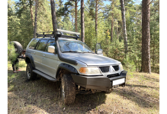 Расширители колёсных арок для Mitsubishi Pajero Sport I (1998-2007) (под силовой бампер)