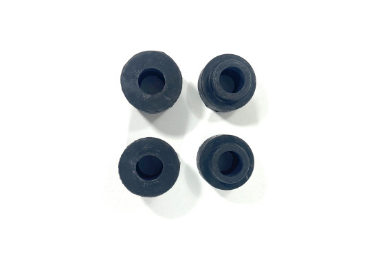 Комплект резиновых сайлентблоков продольных рачагов и панар Ironman для Nissan Patrol Y61 2000+