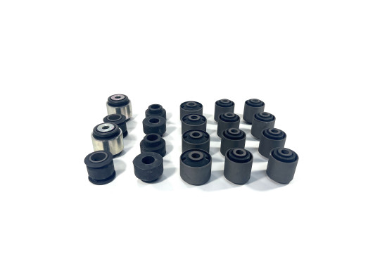 Комплект резиновых сайлентблоков продольных рачагов и панар Ironman для Nissan Patrol Y61 2000+