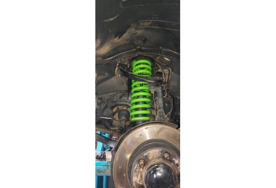 Амортизатор передний Ironman PRO для Toyota Land Cruiser 200 лифт до 50 мм (масло)