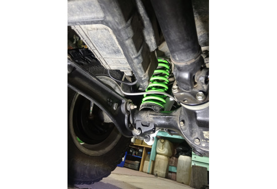 Пружины задние усиленные Ironman для Suzuki Jimny 2018+ (правый руль) лифт до 50 мм нагрузка 0-200 кг