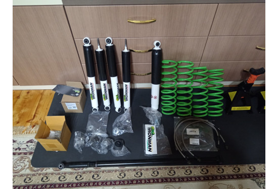 Комплект усиленной подвески Ironman Nitro Gas для Suzuki Jimny 2018+ (правый руль) нагрузка перед 0-50 кг зад 0-200 кг лифт 50 мм