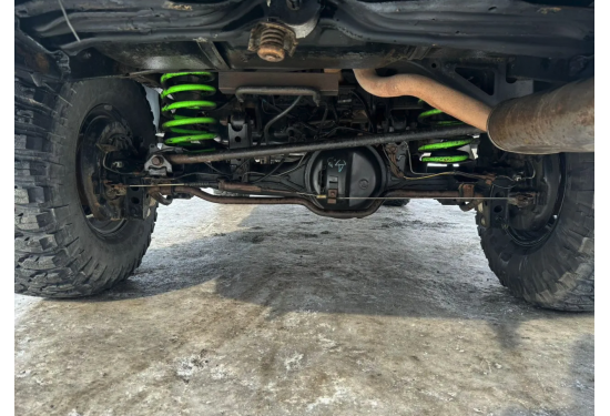 Пружины задние усиленные Ironman для Toyota Land Cruiser 80/105 нагрузка 0-200 кг лифт до 50 мм