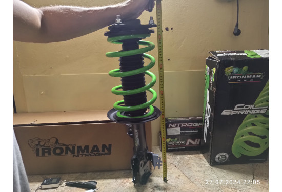 Стойка в сборе передняя левая Ironman для Toyota RAV4 2019+ лифт до 50 мм (газовая)