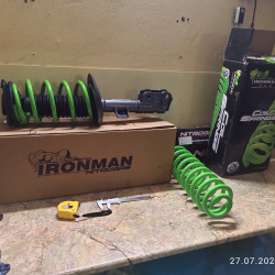 Стойка в сборе передняя левая Ironman для Toyota RAV4 2019+ лифт до 50 мм (газовая)