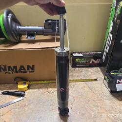 Амортизатор задний Ironman для Toyota RAV4 2019+ под лифт 0-50 мм (газовый)