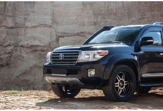 Накладка переднего бампера для Toyota Land Cruiser 200 2012-2015