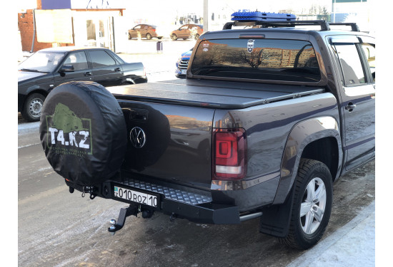 Бампер силовой задний OJ серии "ТРОФИ" для Volkswagen Amarok с калиткой под запаску и квадратом под фаркоп