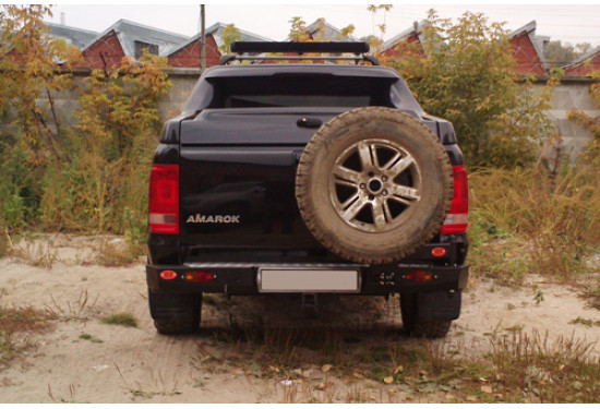 Бампер силовой задний OJ серии "ТРОФИ" для Volkswagen Amarok с квадратом под фаркоп