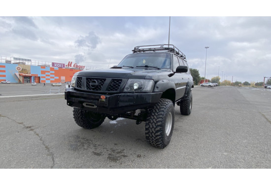 Бампер силовой передний OJ серии "ТРОФИ" для Nissan Patrol Y61 2004-2010 с местами под ПТФ