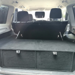 Органайзер "Экспедиция" для Mitsubishi Pajero 3 "Европеец"