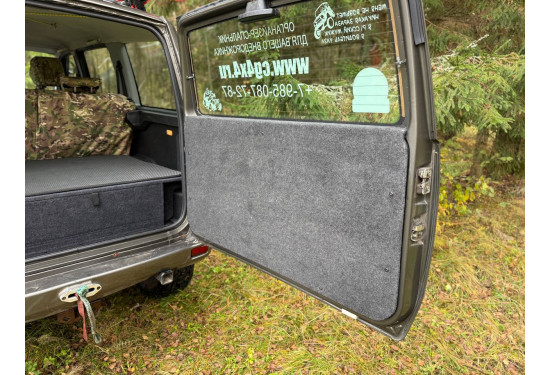 Панель на заднюю дверь УАЗ Патриот