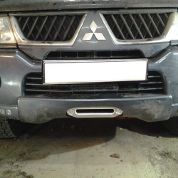 Площадка под лебёдку в штатный бампер Mitsubishi Montero Sport 1998-2008