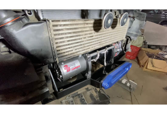 Площадка под лебёдку в штатный бампер Mitsubishi L200 2015-2019