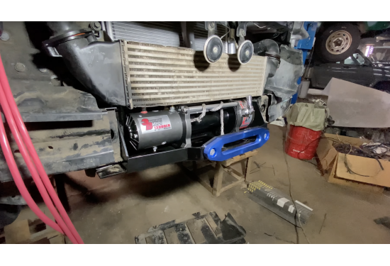 Площадка под лебёдку в штатный бампер Mitsubishi L200 2015-2019