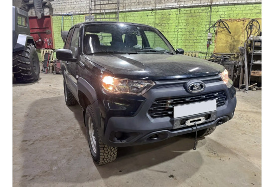 Площадка под лебёдку в штатный бампер LADA Niva Travel с кондиционером