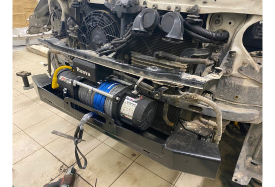 Площадка под лебёдку в штатный бампер Toyota Land Cruiser Prado 120