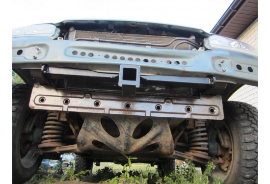 Передний фаркоп для Chevrolet NIVA до 2009 года