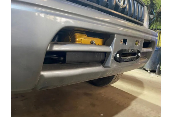 Площадка под лебёдку в штатный бампер Toyota Land Cruiser Prado 90