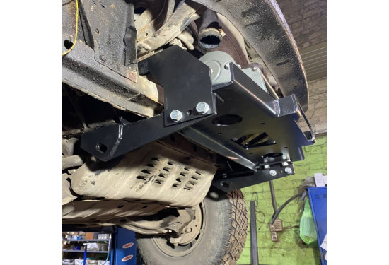 Площадка под лебёдку в штатный бампер Mazda BT-50 2006-2012