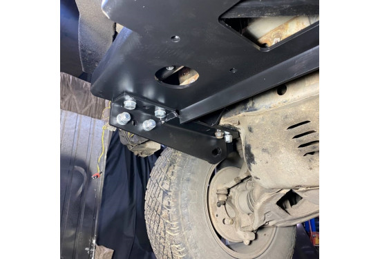 Площадка под лебёдку в штатный бампер Mazda BT-50 2006-2012