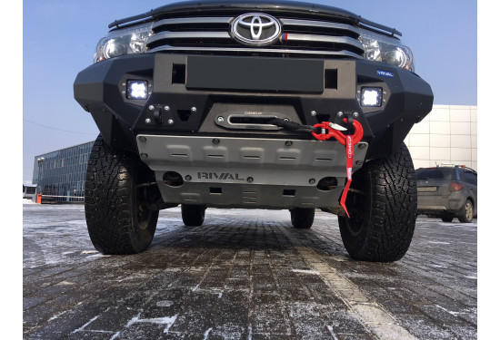 Бампер силовой передний алюминиевый Rival для Toyota Hilux 2015-2020