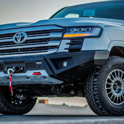 Бампер силовой передний алюминиевый Rival для Toyota Land Cruiser 300