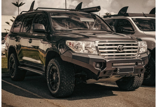Бампер силовой передний алюминиевый Rival для Toyota Land Cruiser 200 2007-2015