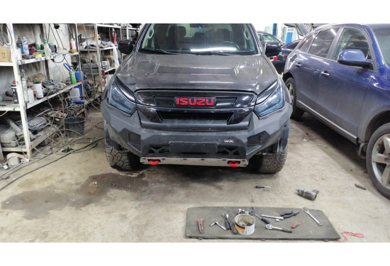 Бампер силовой передний алюминиевый Rival для ISUZU D-MAX 2017-2021