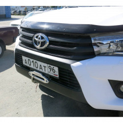 Площадка под лебедку в штатный бампер для Toyota Hilux 2015-2024