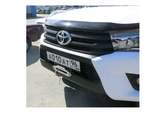 Площадка под лебедку в штатный бампер для Toyota Hilux 2015-2024