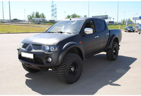 Расширители колесных арок для Mitsubishi L200 2007-2009