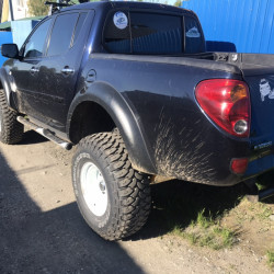 Расширители колесных арок для Mitsubishi L200 2010-2014 Короткий кузов