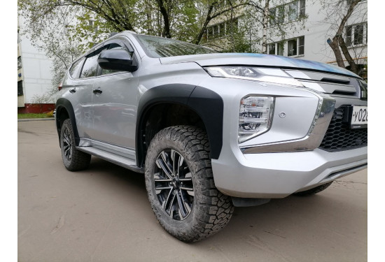 Расширители колесных арок для Mitsubishi Pajero Sport 2020+