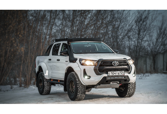 Мини-силовик STC для Toyota Hilux 2020+ с площадкой для лебедки