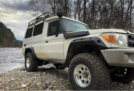 Расширители арок TORBIK для Toyota Land Cruiser J78