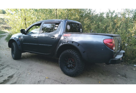 Расширители арок TORBIK для Mitsubishi L200 2005-2012