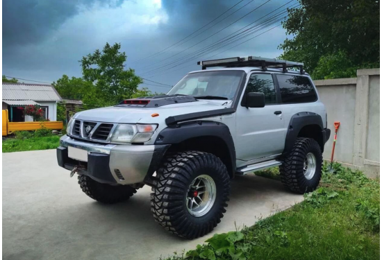 Расширители арок TORBIK для Nissan Patrol Y61 (3 двери) 1997-2004 (с накладками на оба бампера)