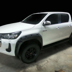 Расширители арок TORBIK для Toyota Hilux 2015+