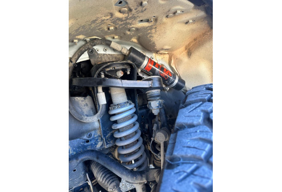 Верхние рычаги передней подвески под лифт 50-75 мм для Toyota Hilux 2005-2015, Toyota Fortuner 2005-2015 и Toyota Tacoma 2004-2023 (2 и 3 поколение)