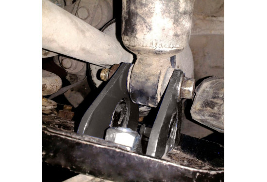 Удлинители передних амортизаторов ВАЗ НИВА, LADA 4x4, Chevrolet Niva на 30 мм