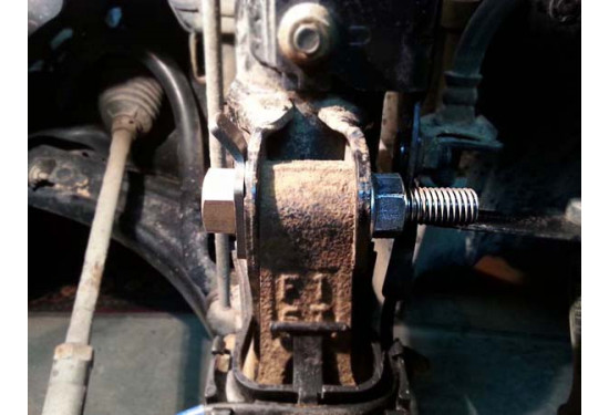 Болты- эксцентрики 14 мм для Mitsubishi Outlander 2002+, Subaru Forester 1997-2008, Suzuki Grand Vitara 2005-2015 и Nissan X-Trail 2001-2015