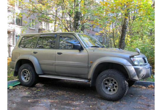 Проставки над задними пружинами для Nissan Patrol/Safari Y60/Y61 на 30 мм