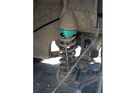 Проставки над передними пружинами 20 мм для Suzuki Escudo/Vitara 1988-2005