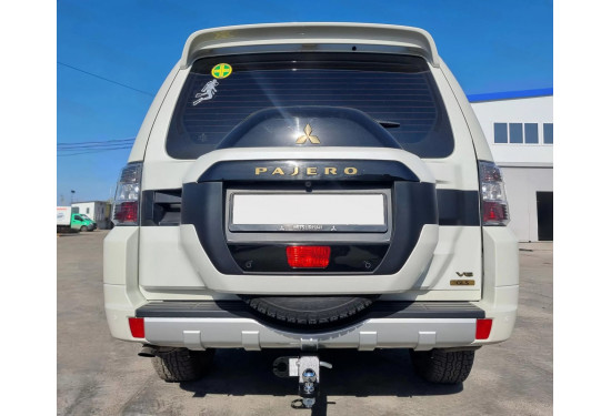 Фаркоп для Mitsubishi Pajero III и Mitsubishi Pajero IV