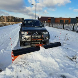 Снегоуборочный отвал серии "ПРОФИ-КЛИН" 2,3 м для Mitsubishi L200 2006-2019 (быстросъемный)