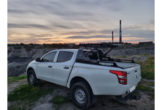 Защитная дуга с багажником в кузов пикапа Mitsubishi L200, Toyota Hilux, Changan Hunter, JAC T6 и др.